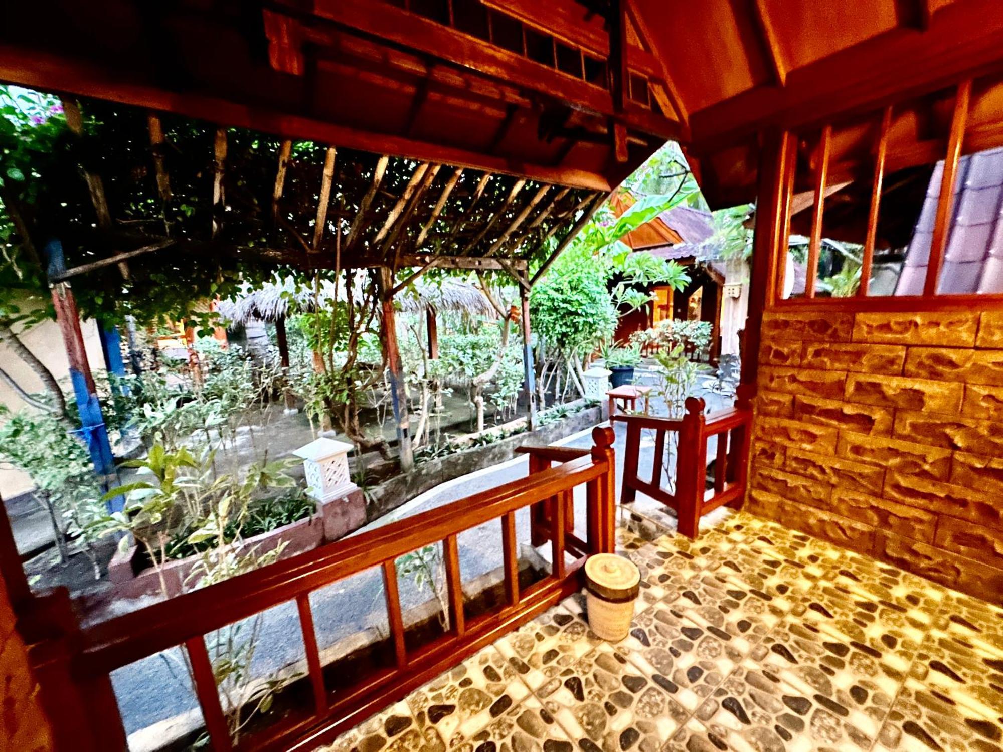 Sunny Rose Bungalows Gili Air - Adults Only Kültér fotó